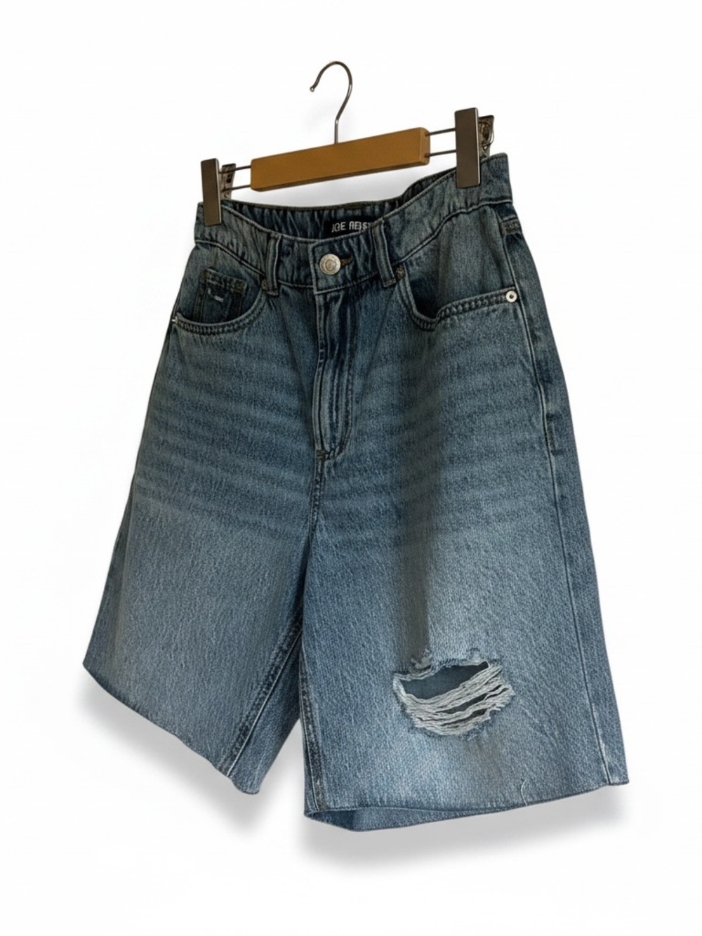 90s style long mom shorts